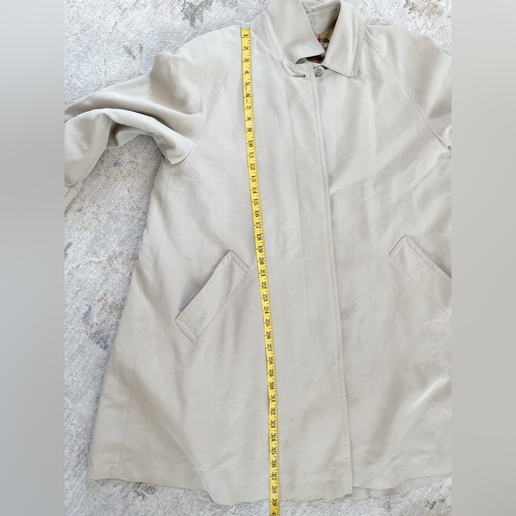 Burberry London Beige Trench Coat with Nova Check Lining Womens Size 12 - Picture 15 of 16
